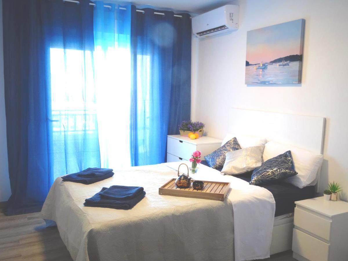 Studio With Terrace And Pool Torrevieja Zewnętrze zdjęcie