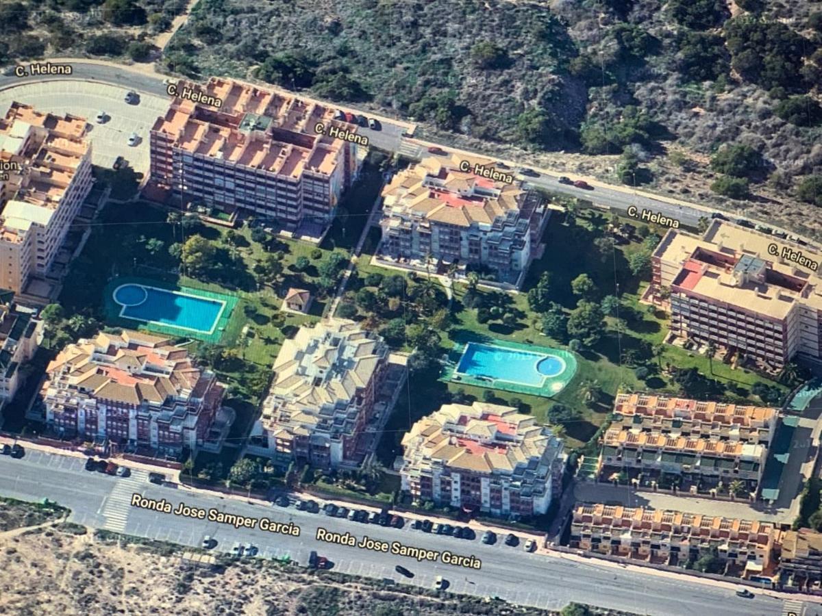 Studio With Terrace And Pool Torrevieja Zewnętrze zdjęcie