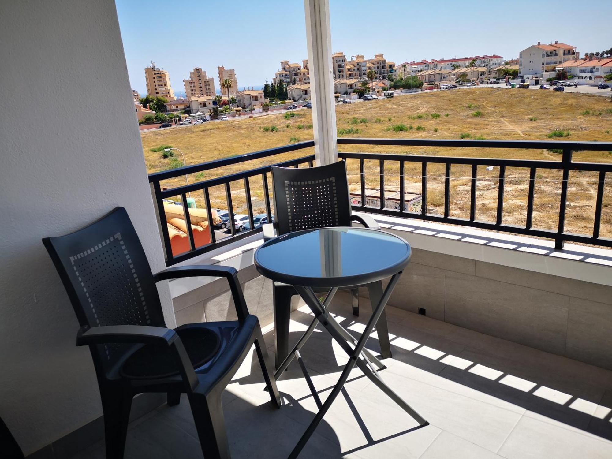 Studio With Terrace And Pool Torrevieja Zewnętrze zdjęcie